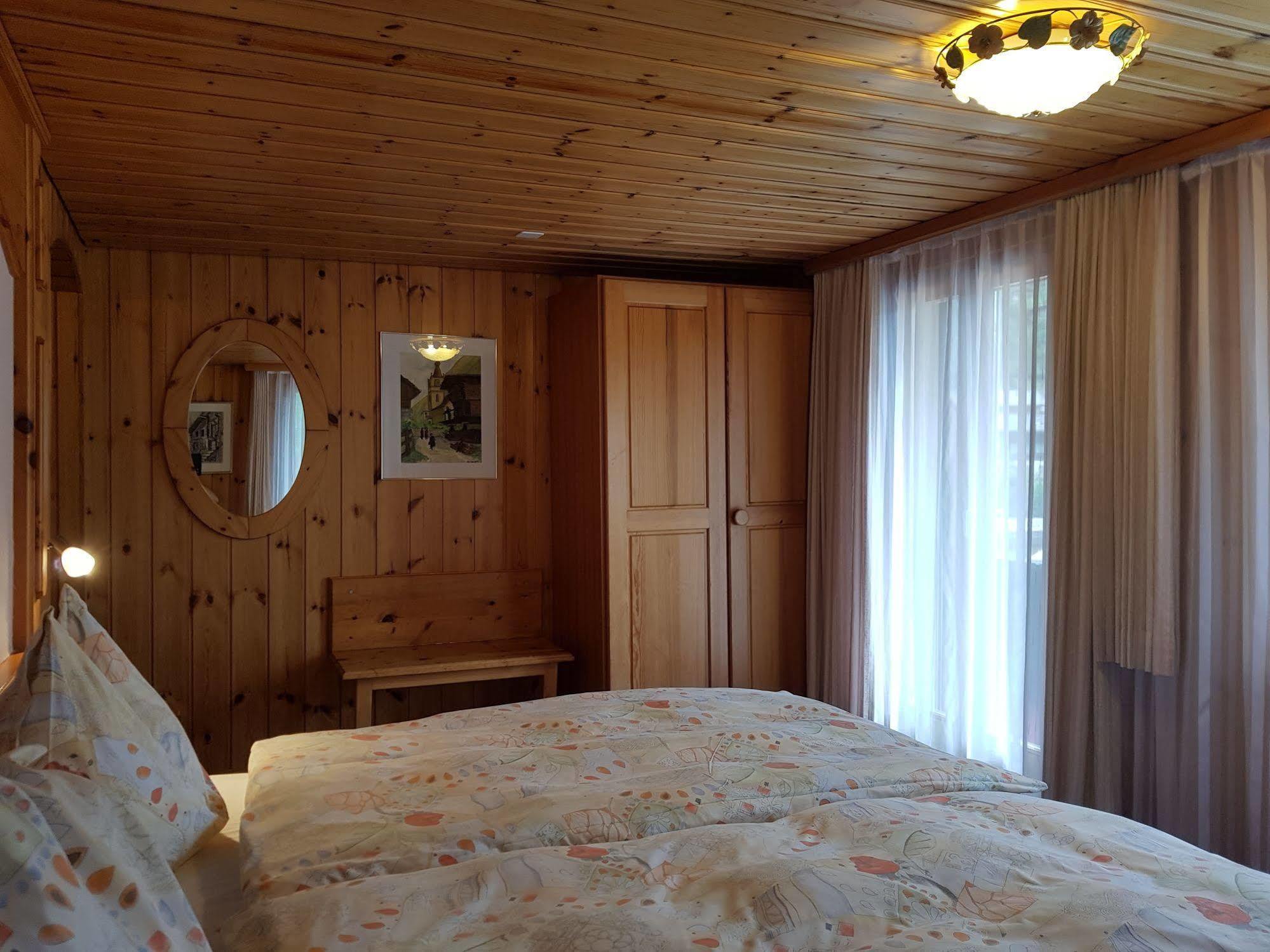 Alpine Budget Rooms By Taescherhof Zermatt Exterior photo